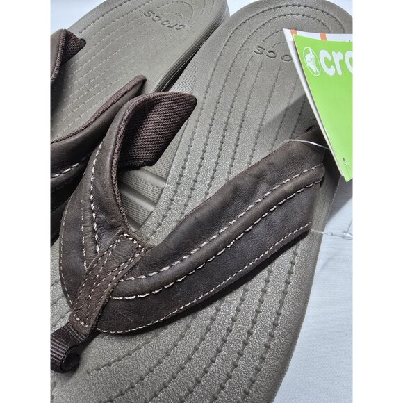Crocs Yukon Mesa Sandals Men's 11 Brown Leather Comfort Thong Flip Flops- NWT - Picture 4 of 8